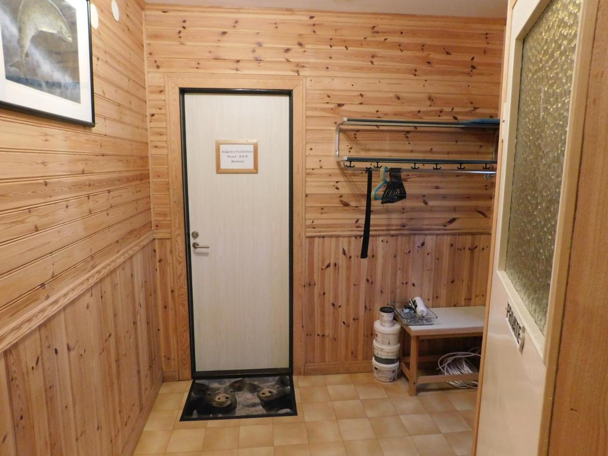 Solgarden Vandrarhem Hostal B&B Blackstad 외부 사진